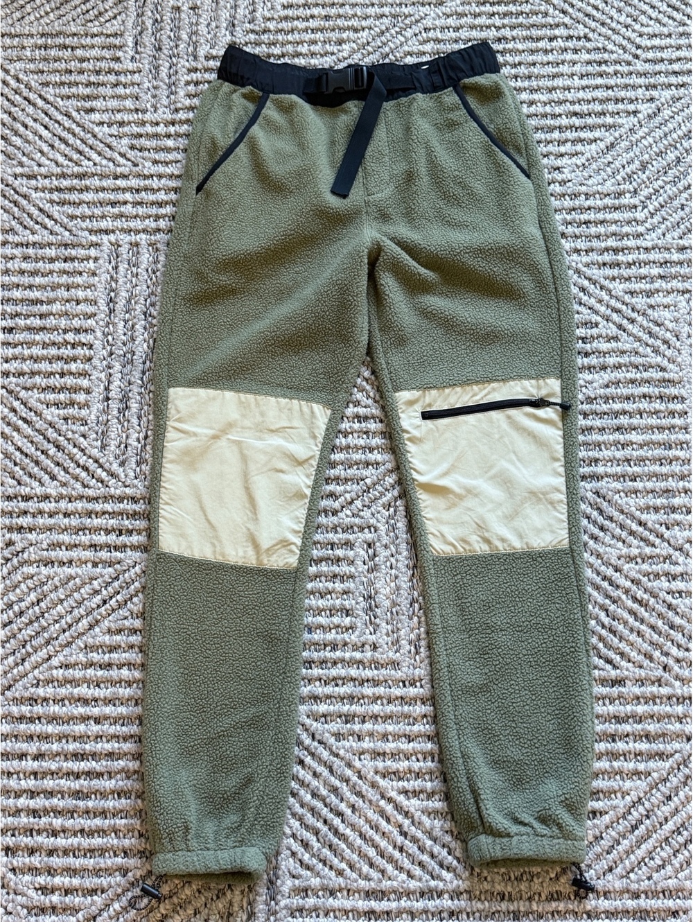 PacSun Women’s Olive Green Fleece Jogger Pants with Beige Knee Patches Size S